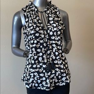 White House black market top